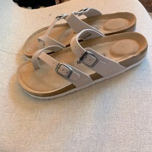 NEW CUSHIONAIRE Women's Luna Cork footbed Sandal